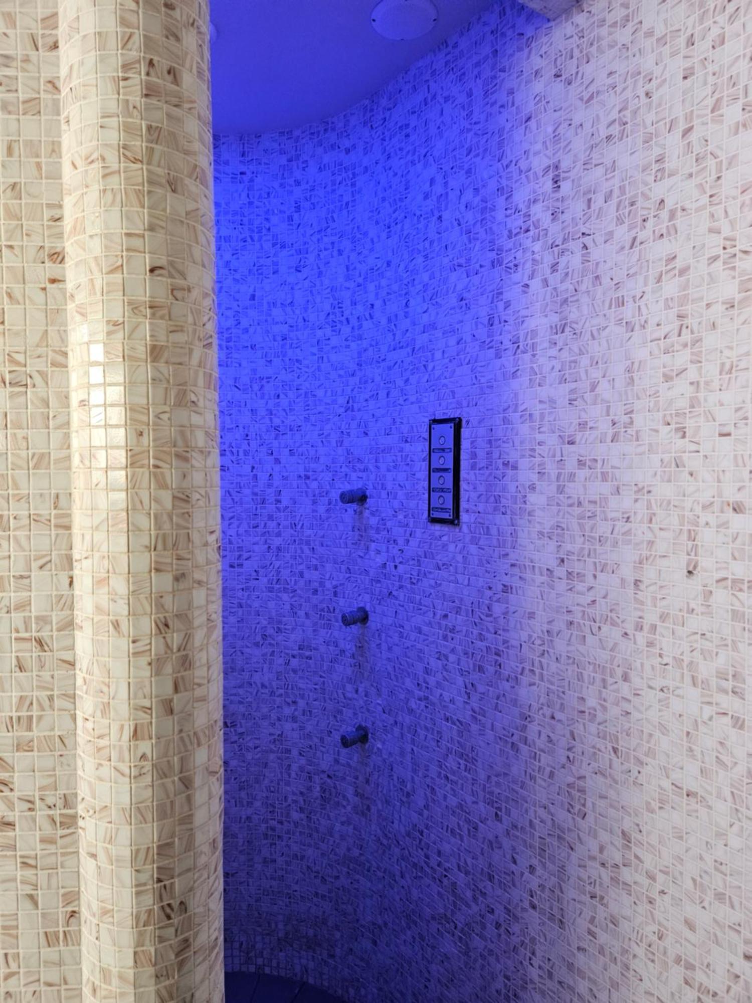 Hotel Alisa 帕维尔巴尼亚 外观 照片