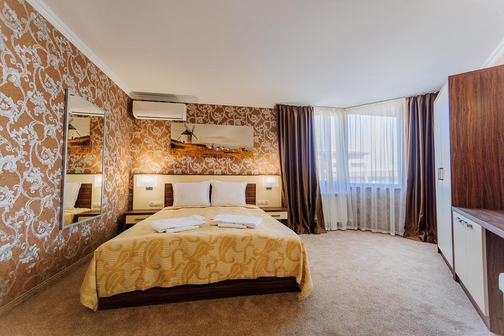 Hotel Alisa 帕维尔巴尼亚 外观 照片